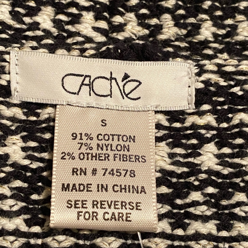 NWT cache jacket/sweater - Picture 3 of 5